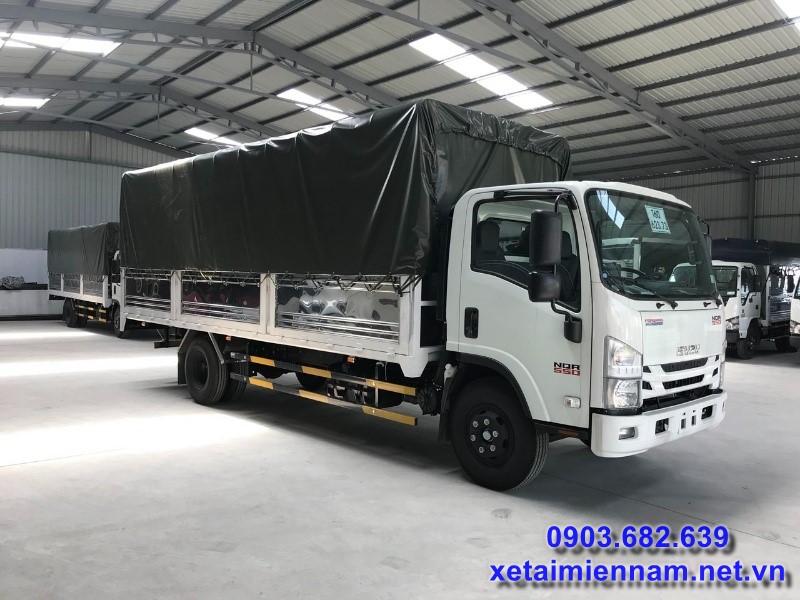 Xe tải Isuzu NQR75ME4 đáp ứng được nhu cầu vận chuyển hàng hóa đa dạng
